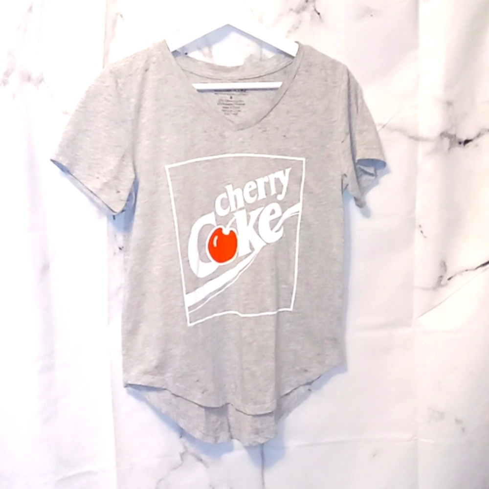 CocaCola Coke tee shirt S 💘💘💘💘